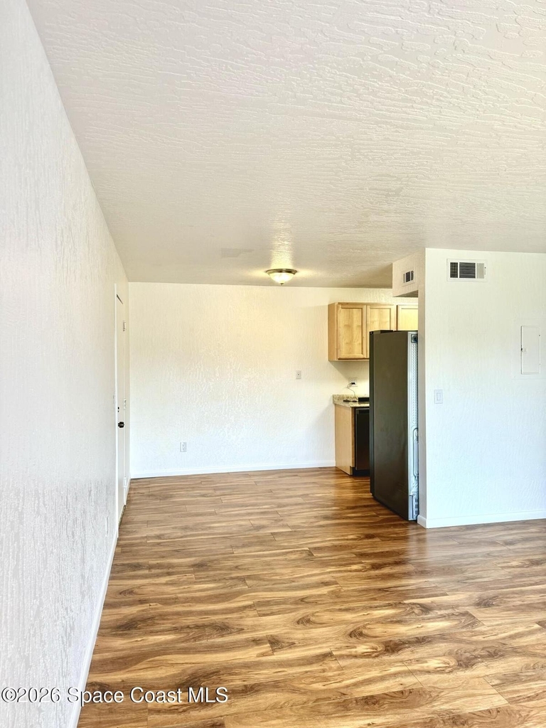 2100 Forest Knoll Drive Ne - Photo 6