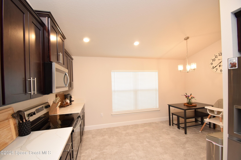 2585 Roygaris Street Nw - Photo 10