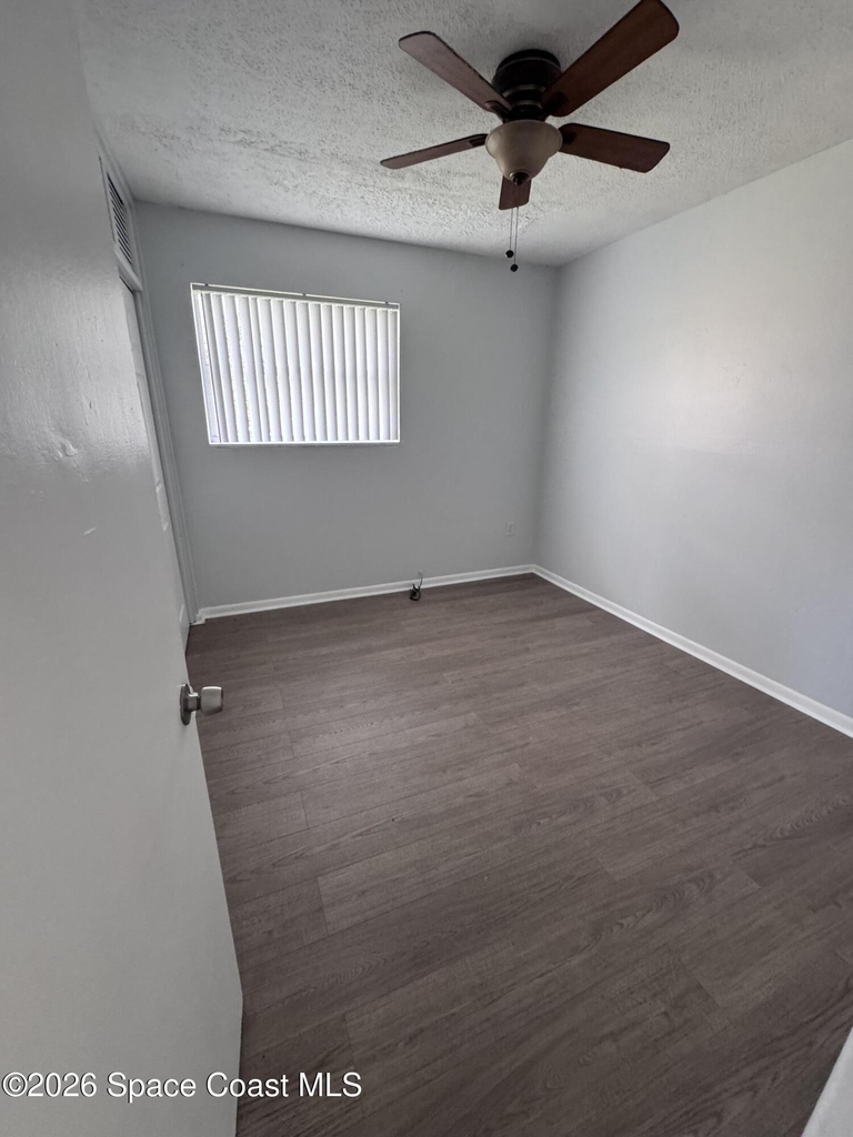 300 W Rutgers Street - Photo 6