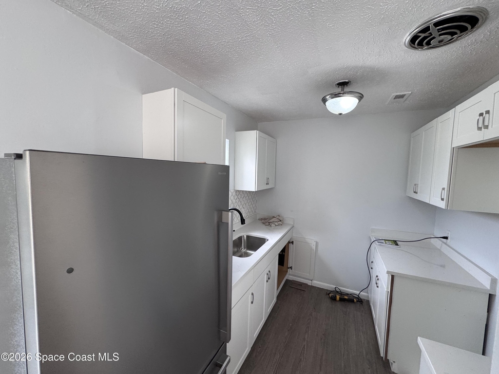 300 W Rutgers Street - Photo 3