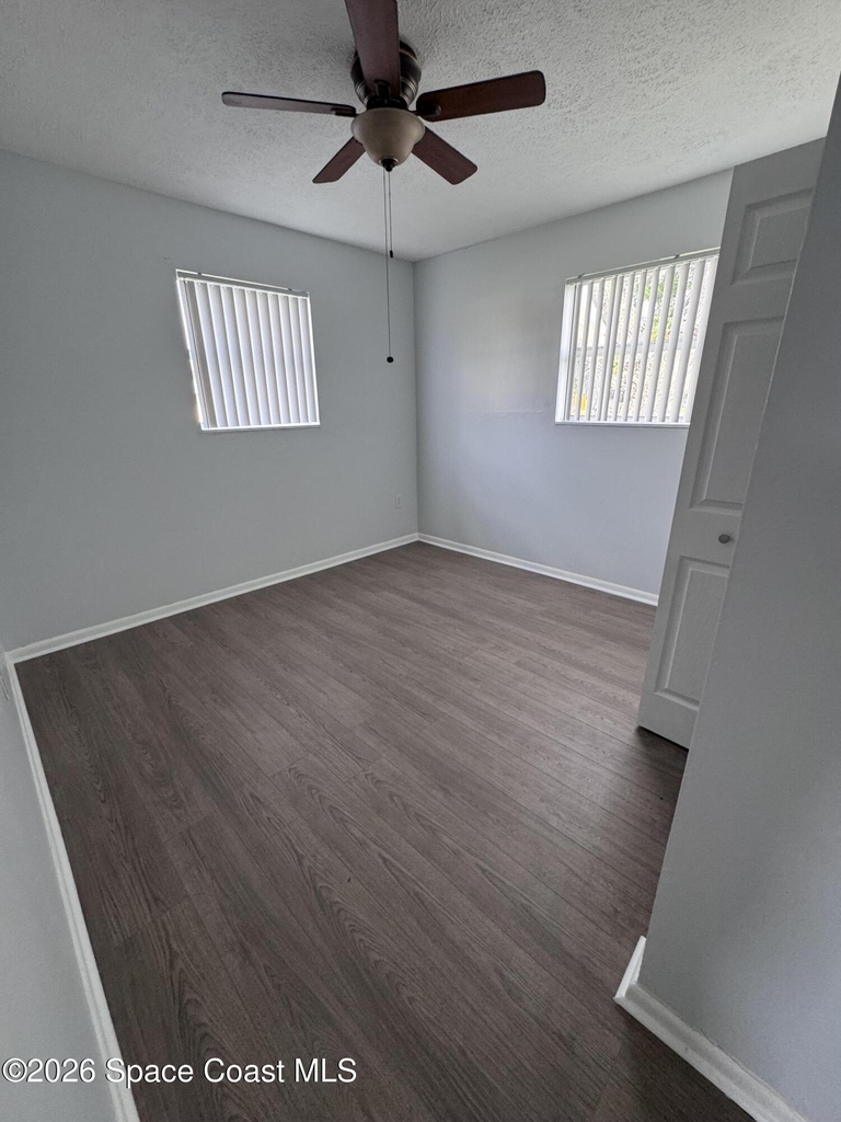 300 W Rutgers Street - Photo 7