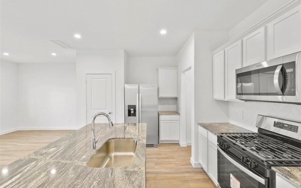 3014 La Latina Drive - Photo 3