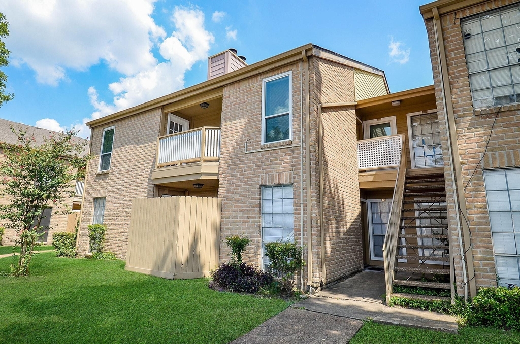 10211 Sugar Branch Drive - Photo 1