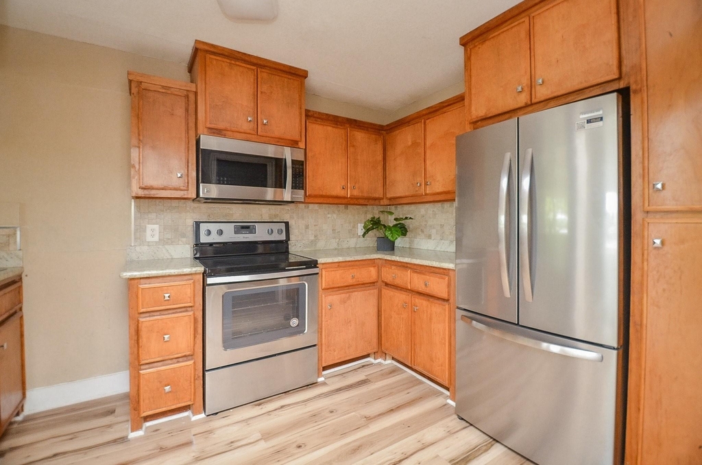 10211 Sugar Branch Drive - Photo 5