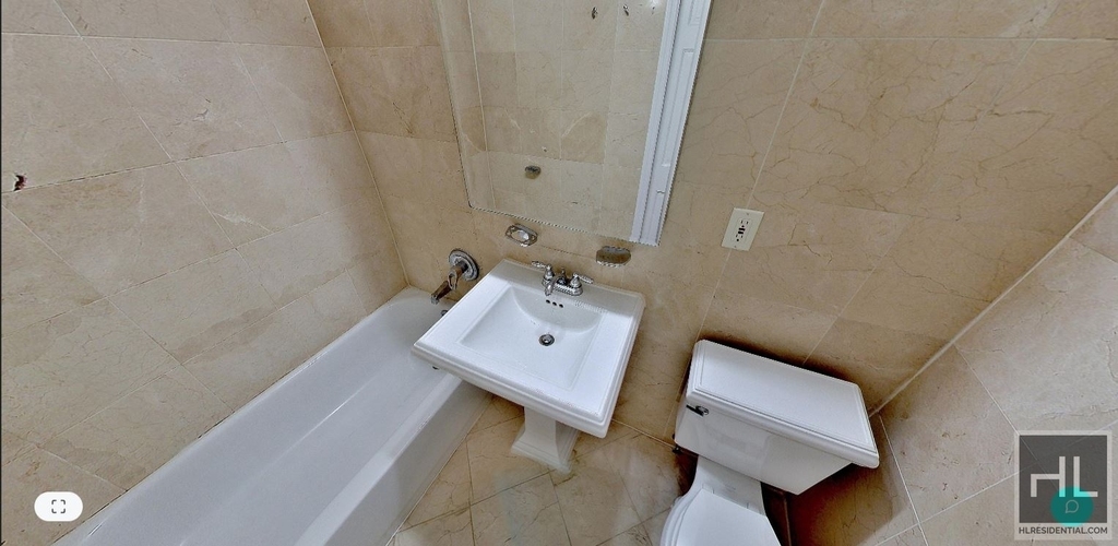 E 13th St. - Photo 4
