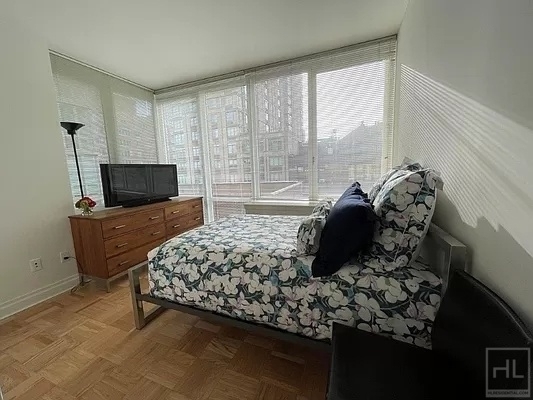 Lexington Avenue - Photo 2