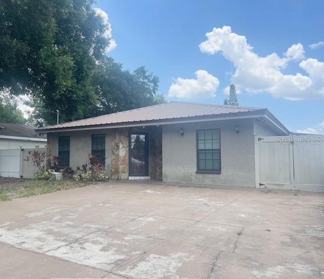 3804 W Hamilton Avenue - Photo 1