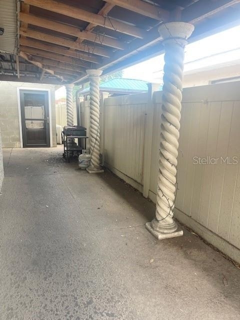 3804 W Hamilton Avenue - Photo 11