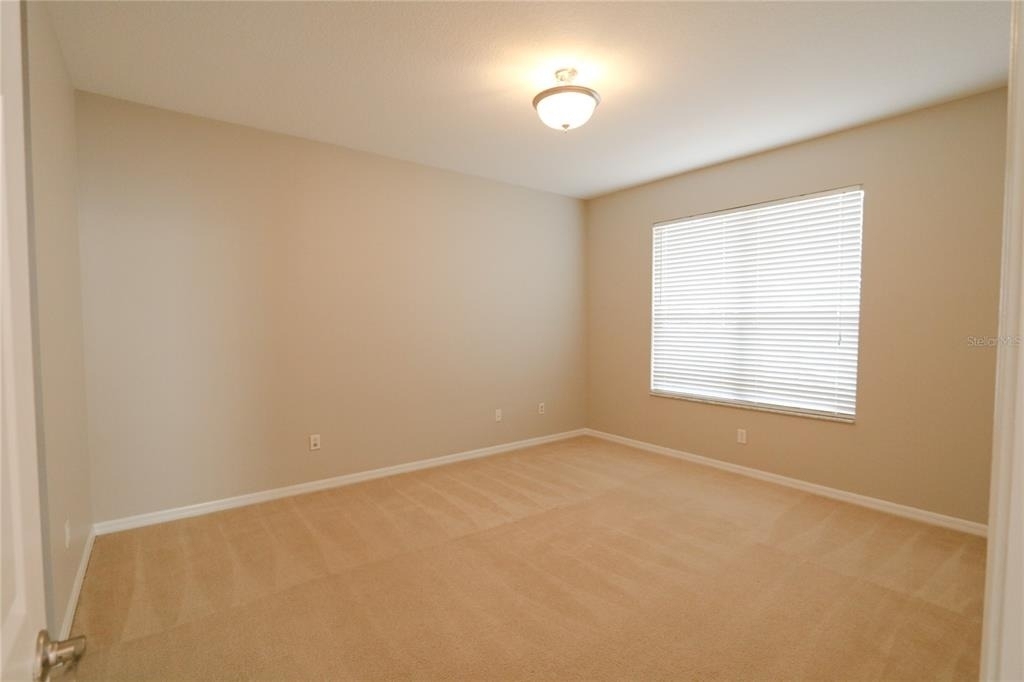 622 Breezeway Court - Photo 9