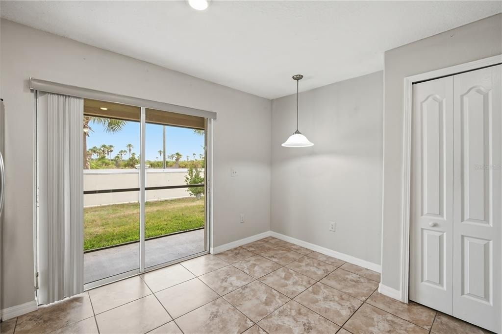 1827 Harbour Blue Street - Photo 9
