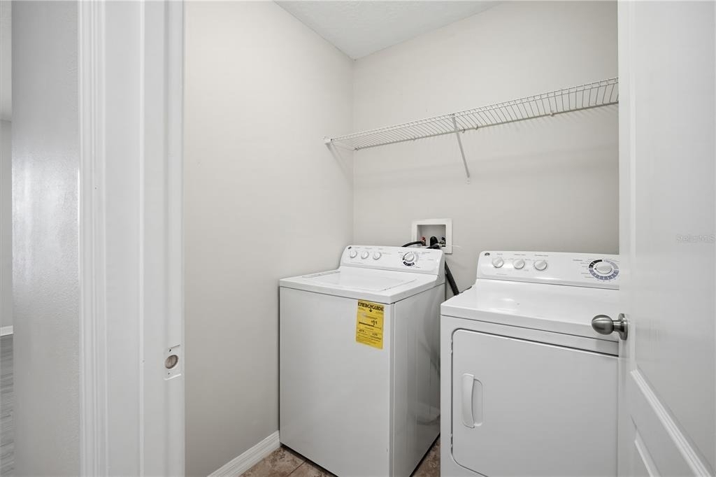 1827 Harbour Blue Street - Photo 17