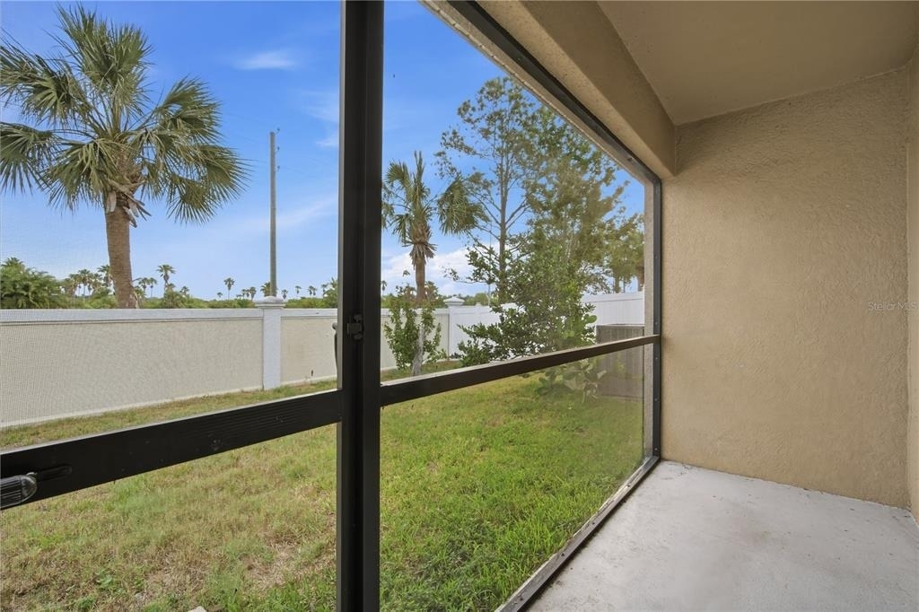 1827 Harbour Blue Street - Photo 22