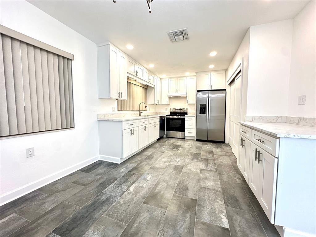 10 158th Avenue - Photo 6