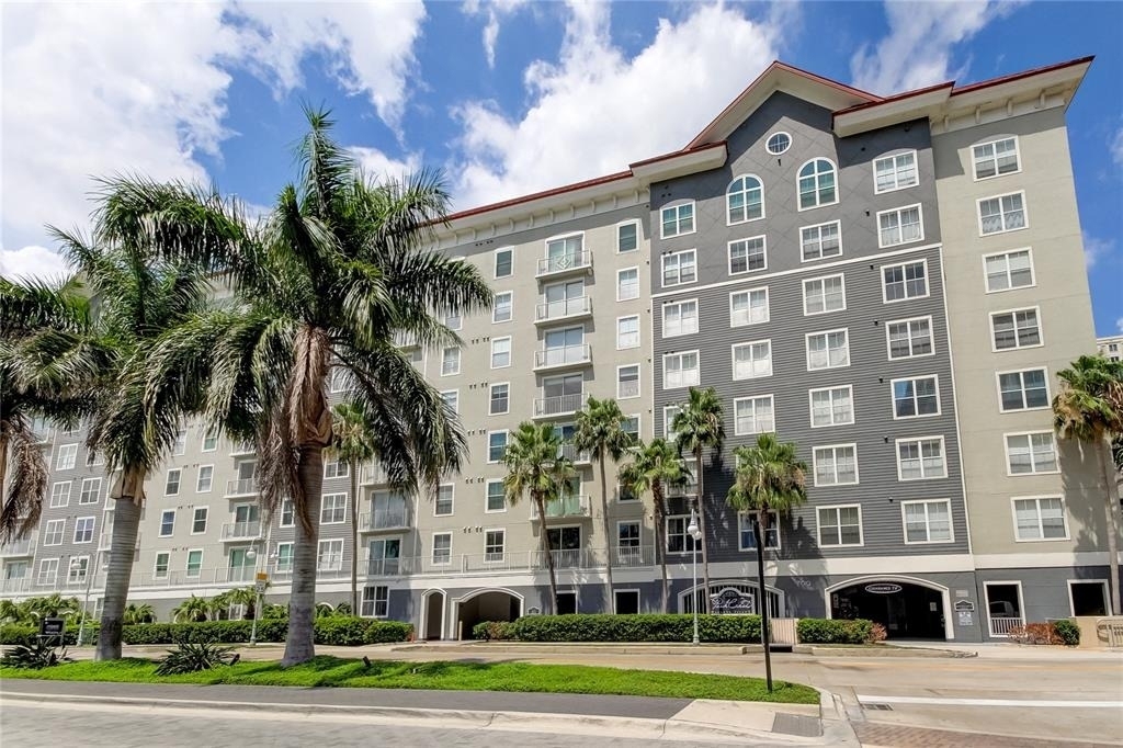 700 S Harbour Island Boulevard - Photo 0