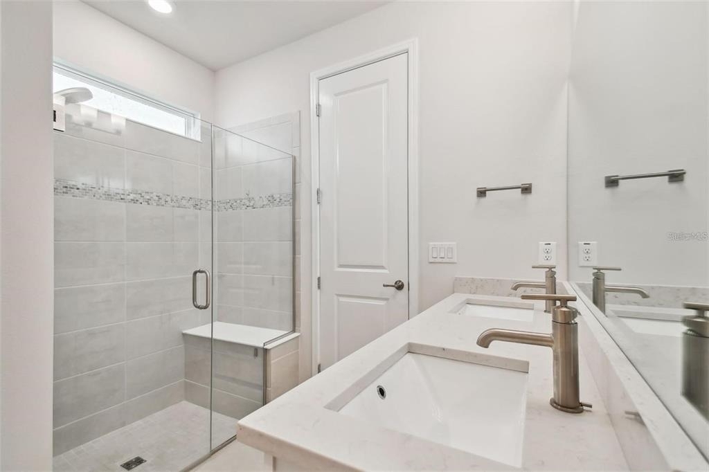 13144 Peachleaf Avenue - Photo 11