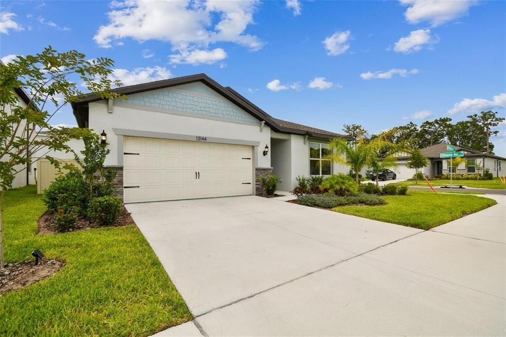 13144 Peachleaf Avenue - Photo 3