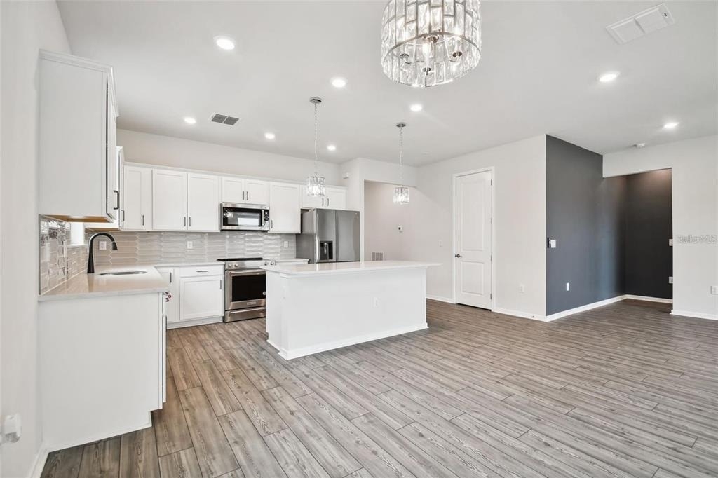 13144 Peachleaf Avenue - Photo 20