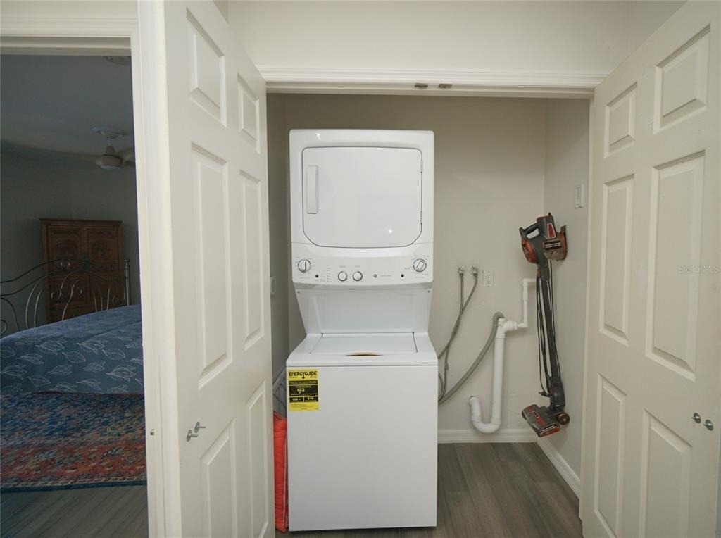 6325 Newtown Circle - Photo 16