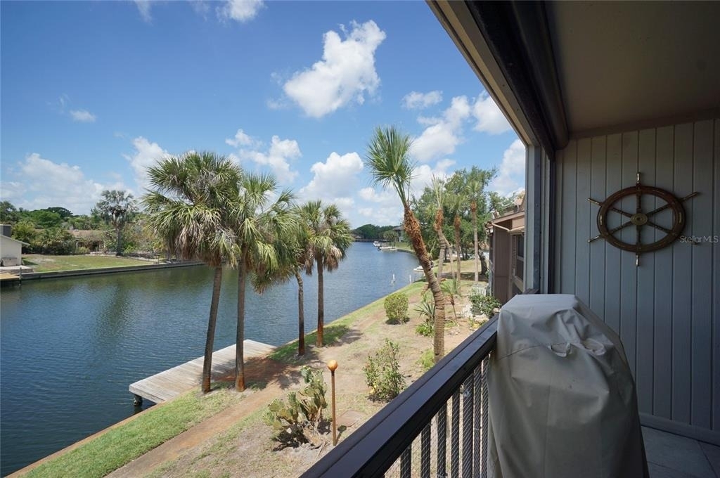 6325 Newtown Circle - Photo 2