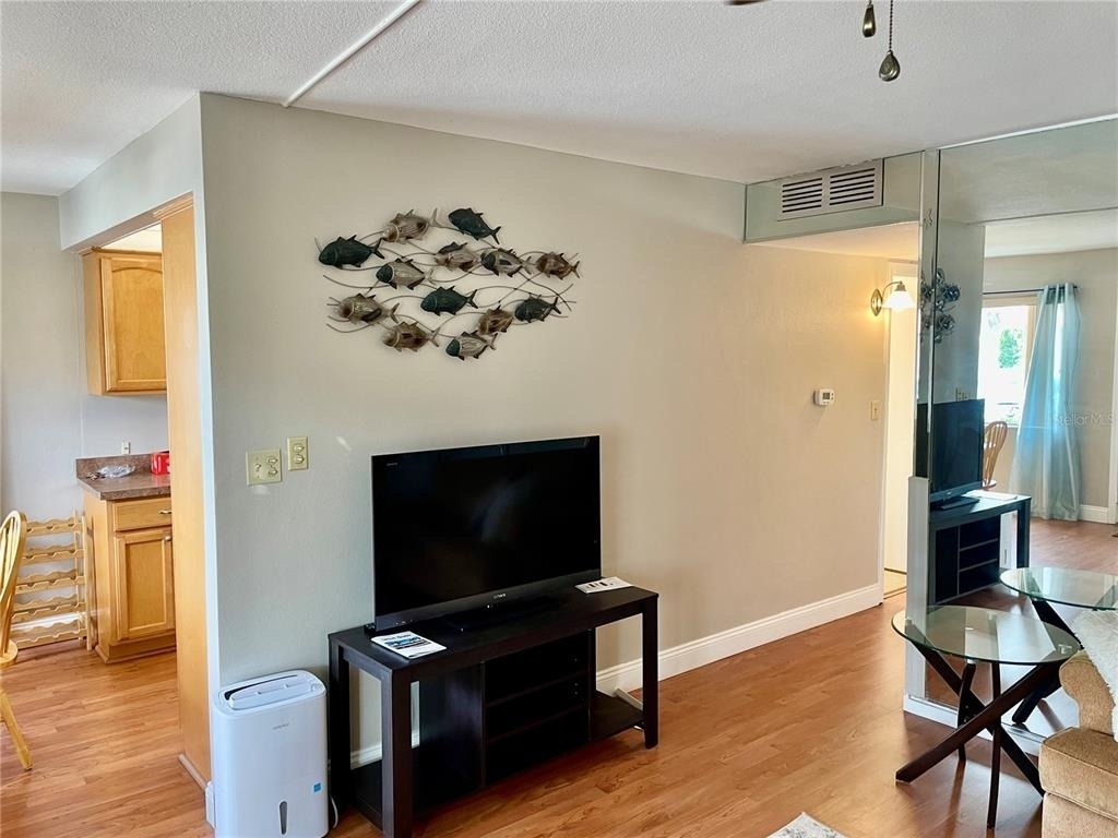 11100 86th Avenue - Photo 13