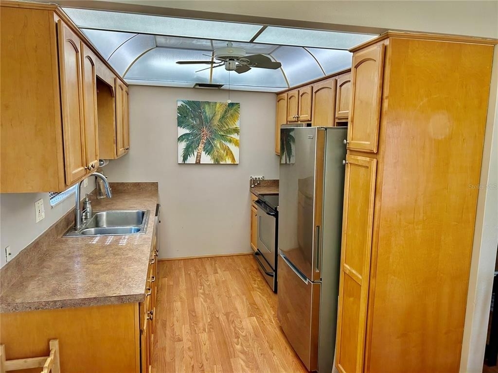 11100 86th Avenue - Photo 28