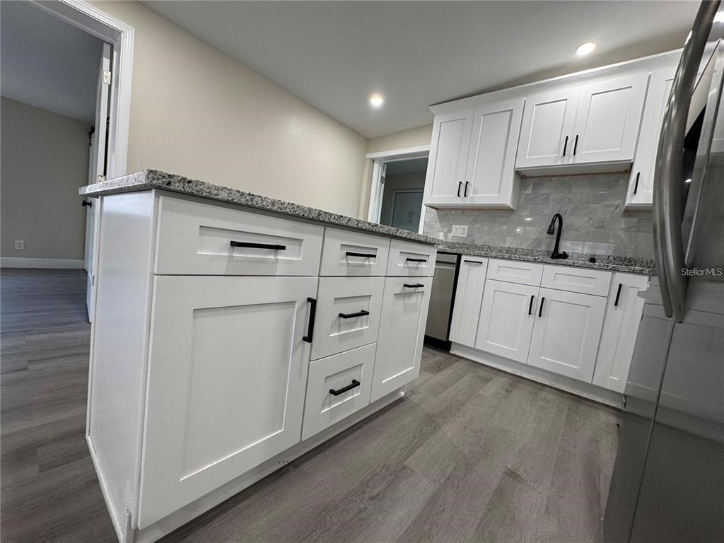 7039 Lenox Drive - Photo 2