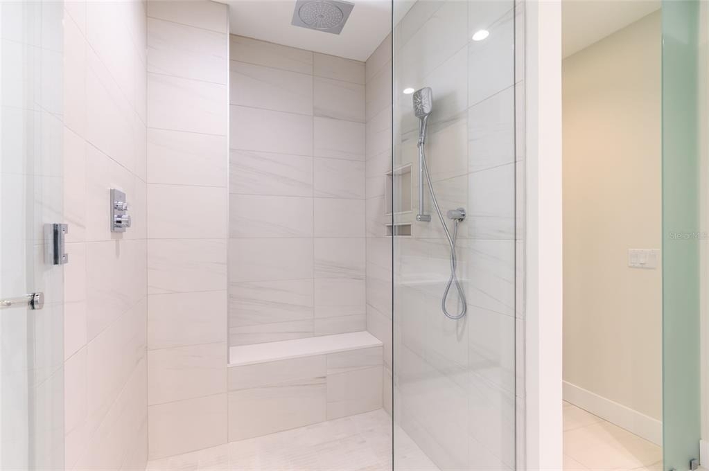 275 1st Avenue South - Photo 32