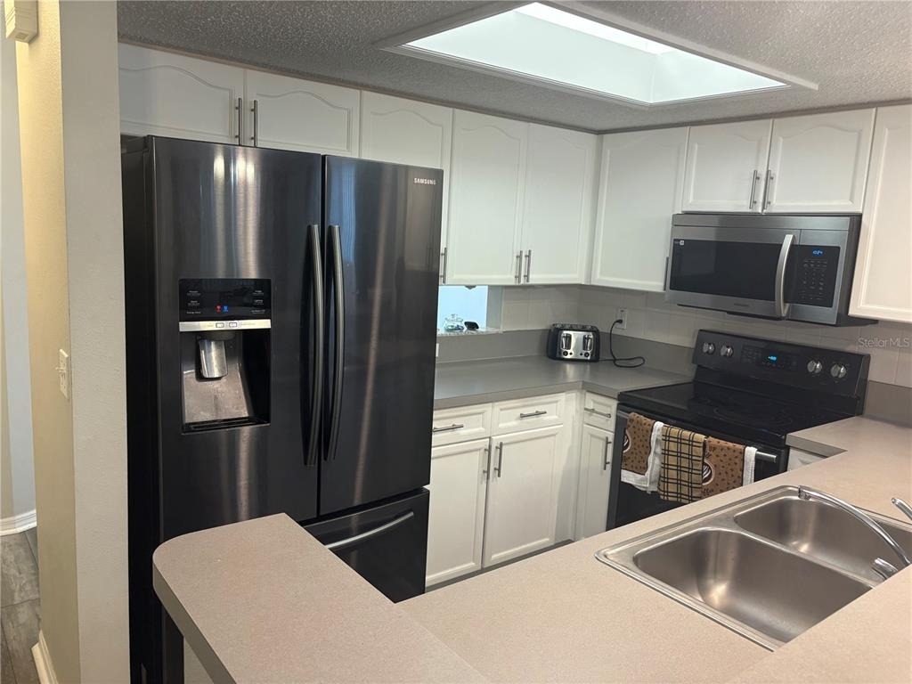 9122 Jakes Path - Photo 3