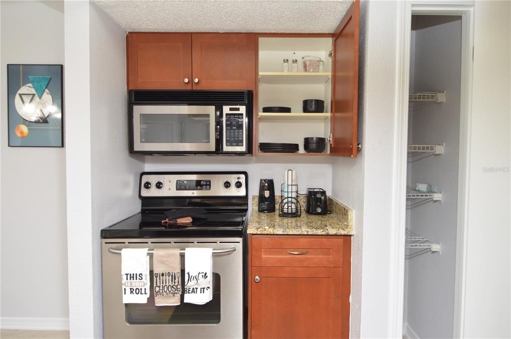 10200 Gandy Boulevard N - Photo 4