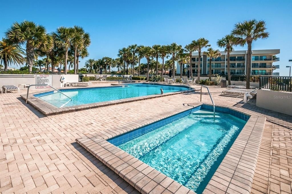 1600 Gulf Boulevard - Photo 4