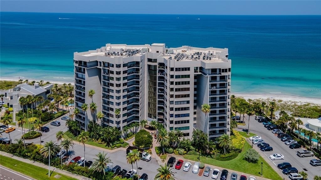 1600 Gulf Boulevard - Photo 0
