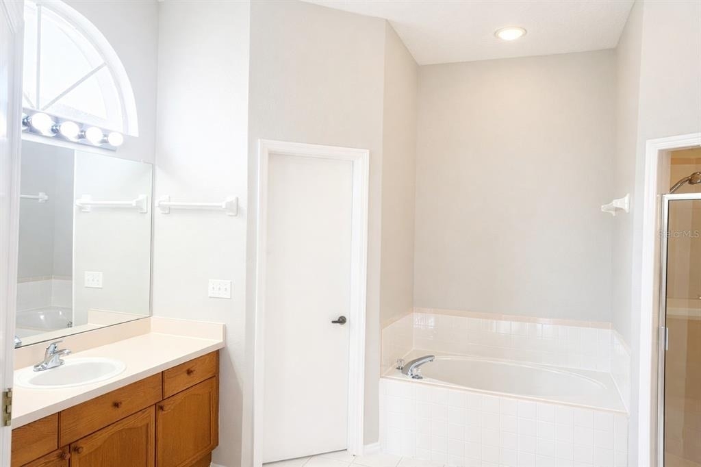 28202 Brokenmead Path - Photo 12