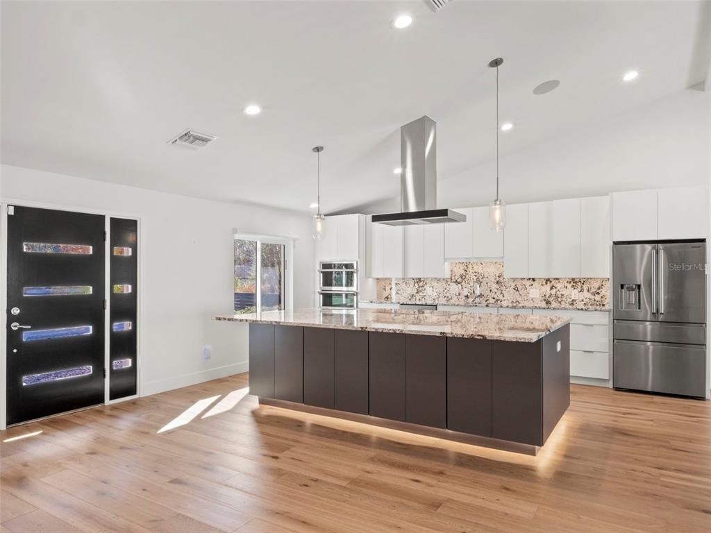 1021 Temple Grove Place - Photo 7