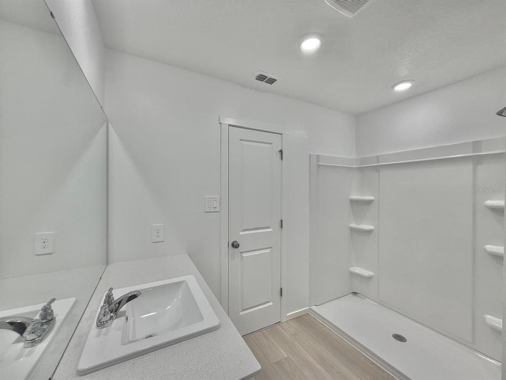 836 Lynx Street - Photo 11
