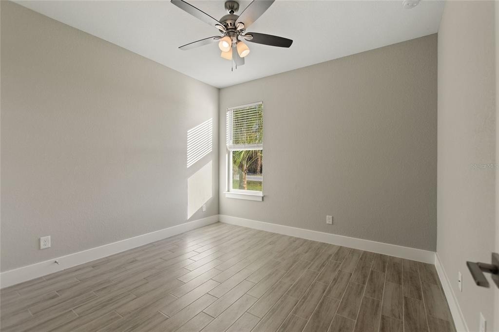 119 Tulip Lane - Photo 18