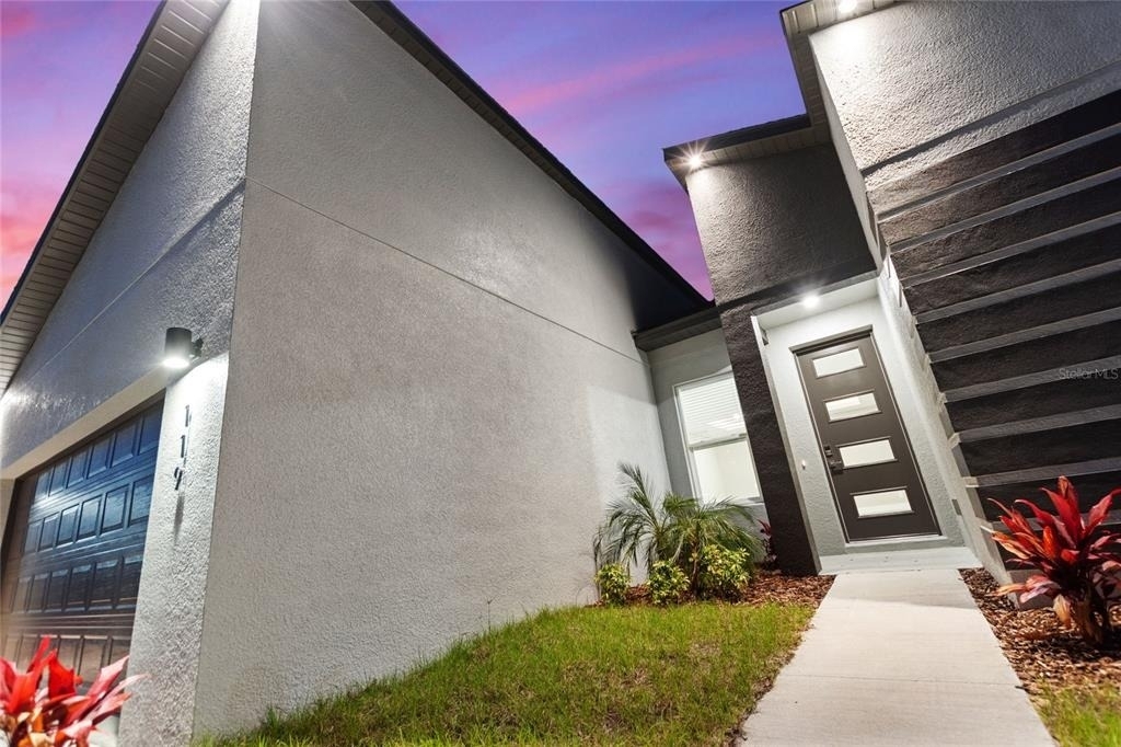 119 Tulip Lane - Photo 3