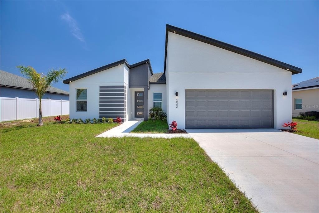 302 Elderberry Court - Photo 0
