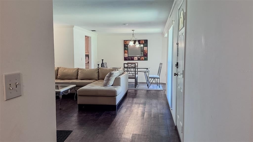 3895 Conine Drive E - Photo 2