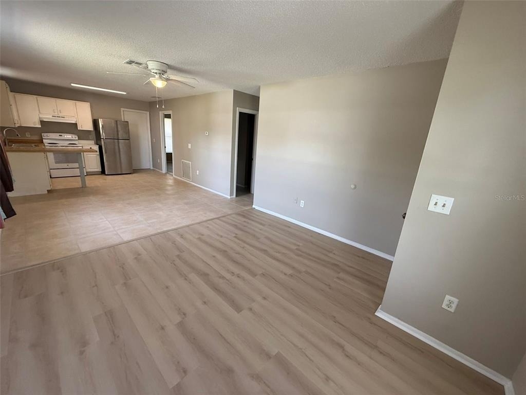 11081 Pendleton Avenue - Photo 4