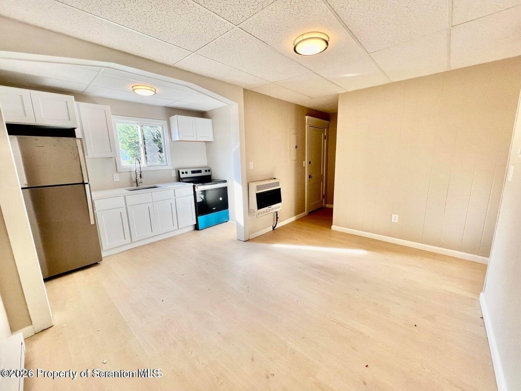 500 4th Avenue - Photo 2