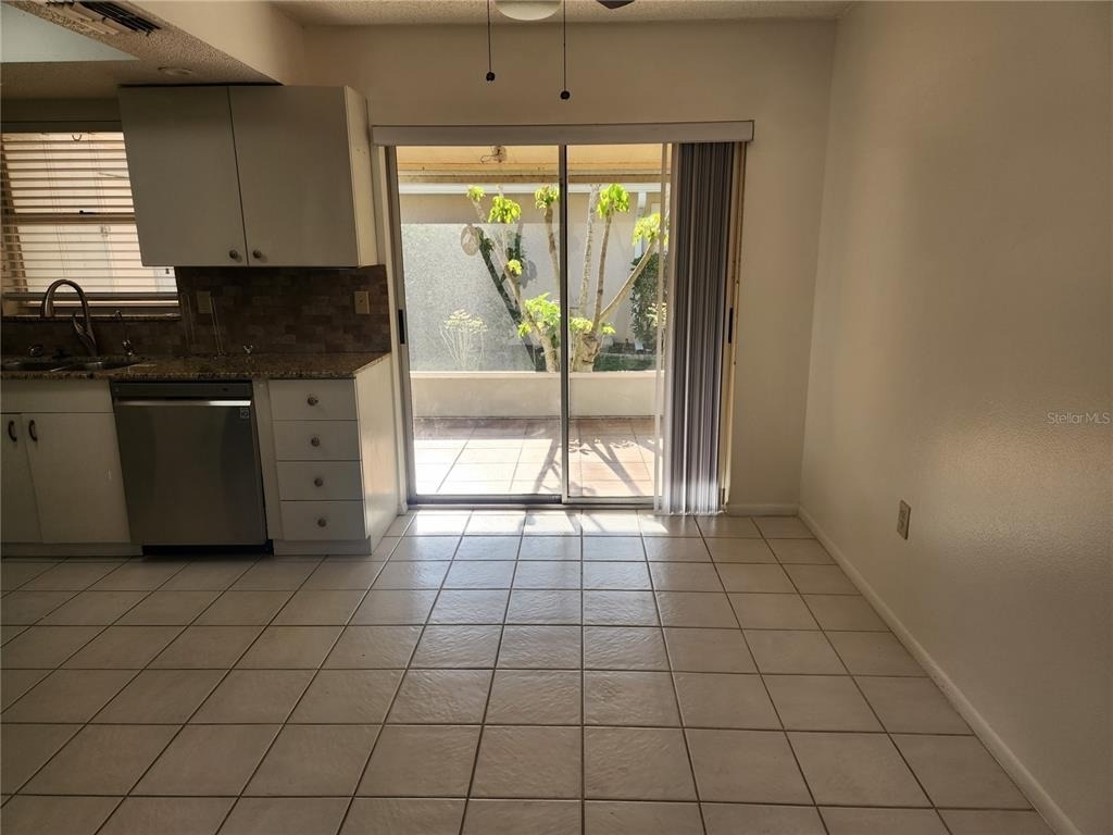 749 N Jefferson Avenue - Photo 5