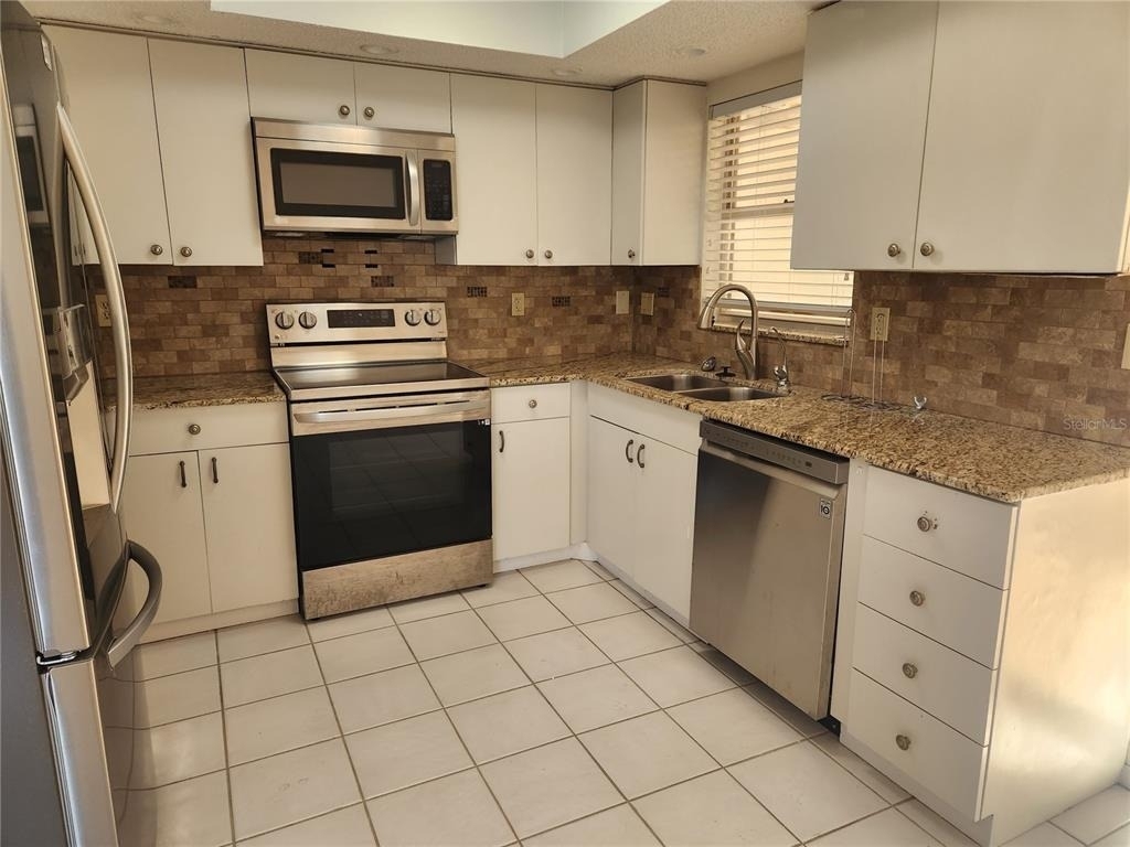 749 N Jefferson Avenue - Photo 4