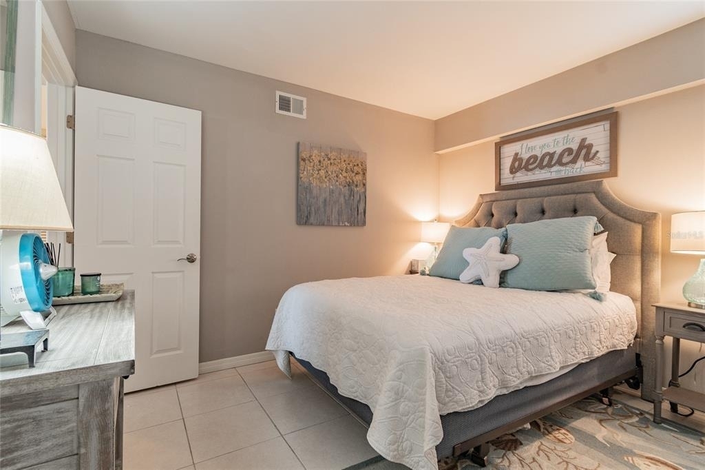 13650 Gulf Boulevard - Photo 20