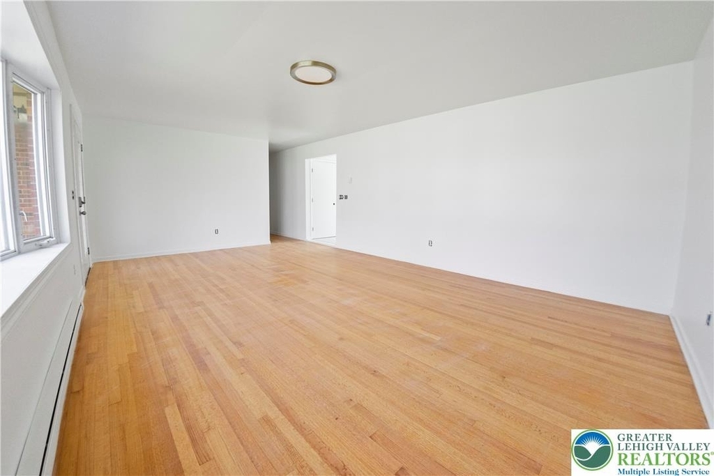 1471 2nd Street - Photo 4