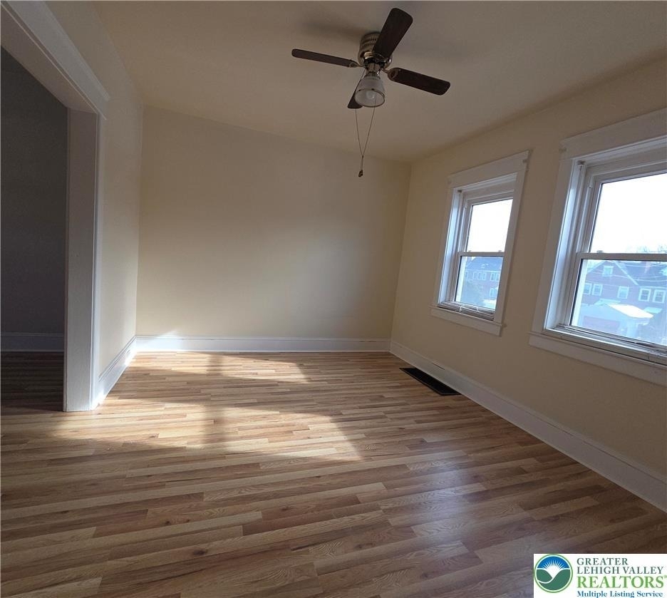 830 Media Street - Photo 2