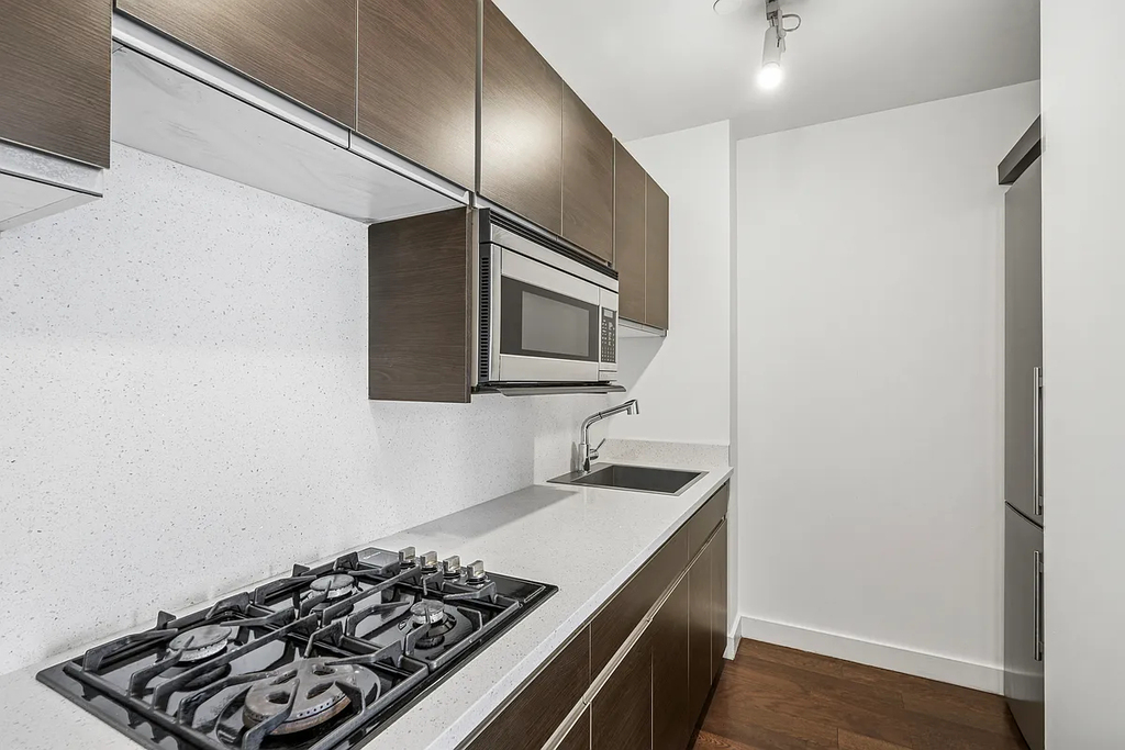 116 John Street - Photo 3