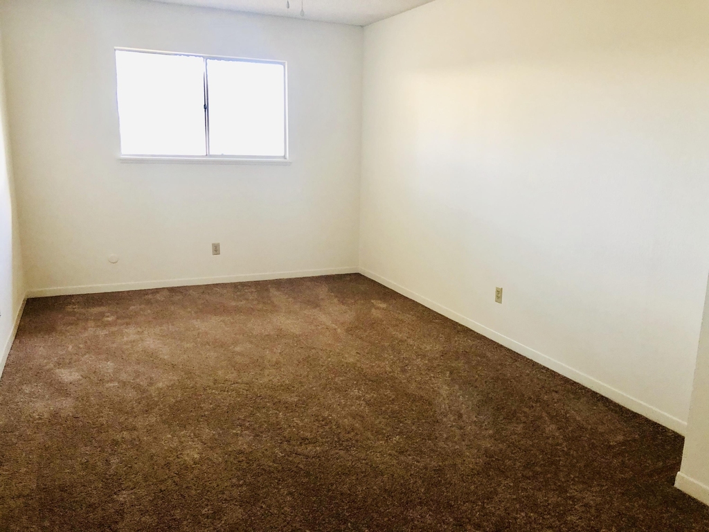 7136 Orizaba Avenue - Photo 5