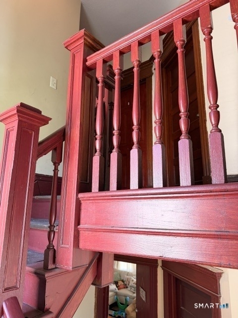 370 Maple Avenue - Photo 9