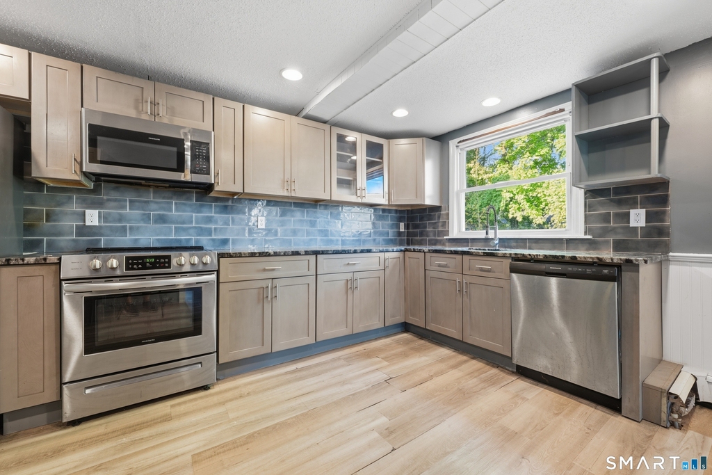 2 Oakland Avenue - Photo 11