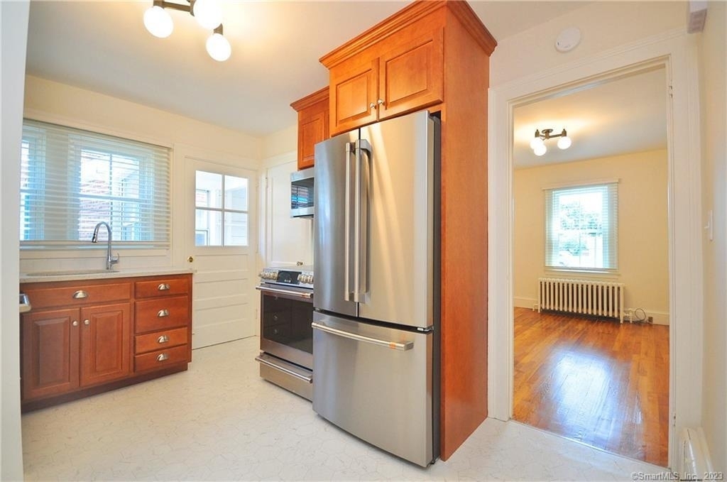 10 Poquonock Avenue - Photo 3